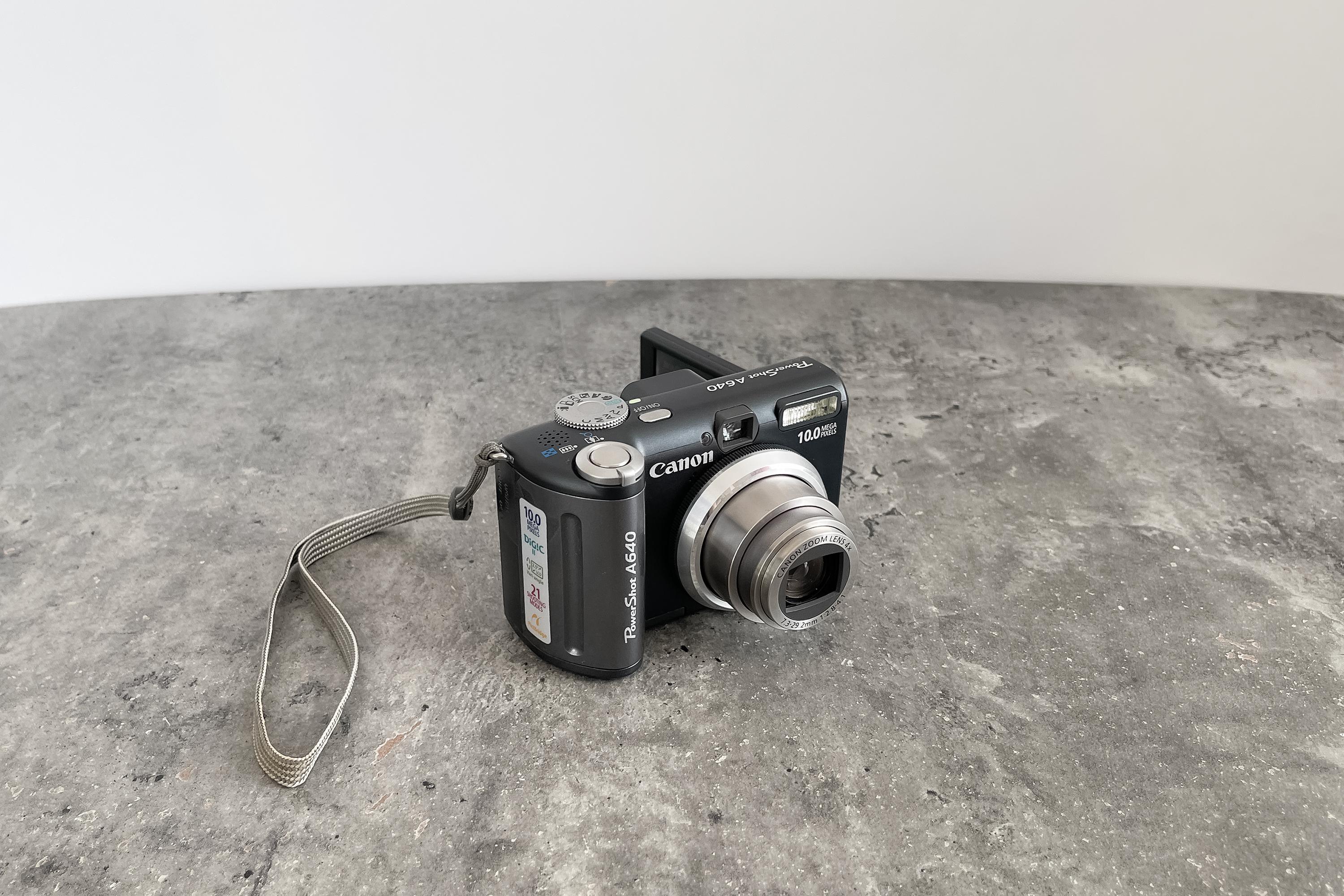 Canon Powershot A640: 10.0 MP Compact Digital Camera