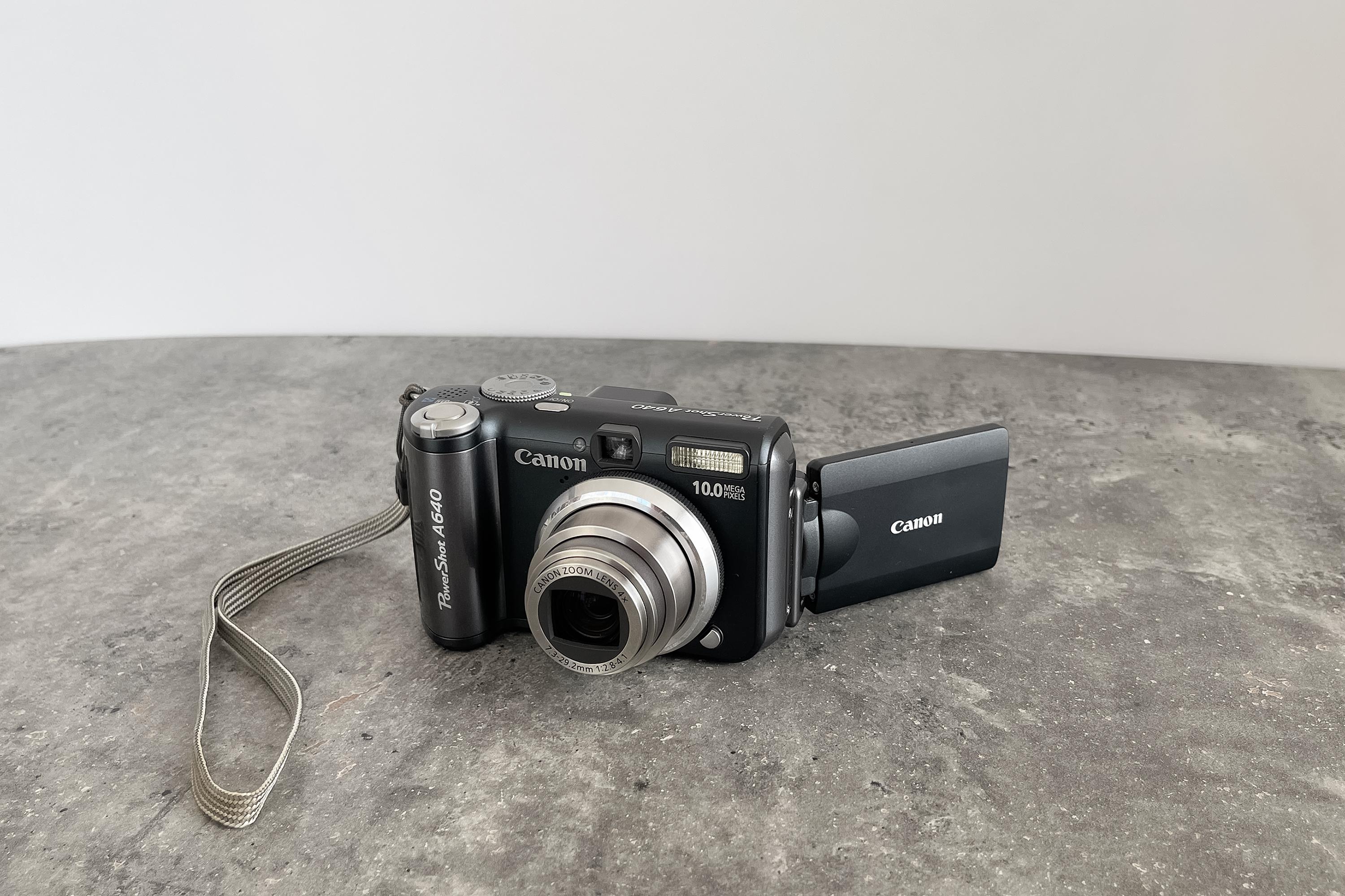 Canon Powershot A640: 10.0 MP Compact Digital Camera