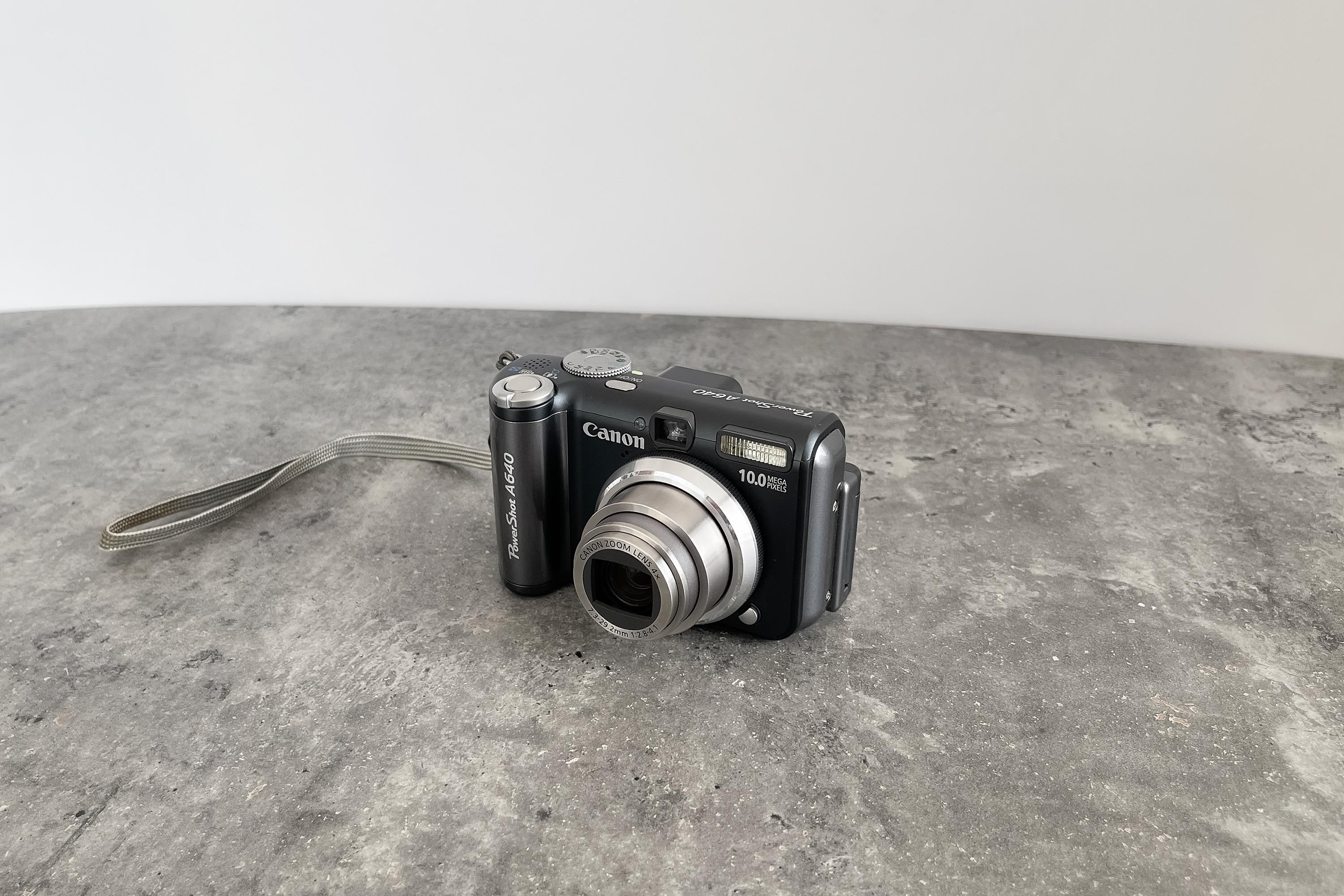Canon Powershot A640: 10.0 MP Compact Digital Camera